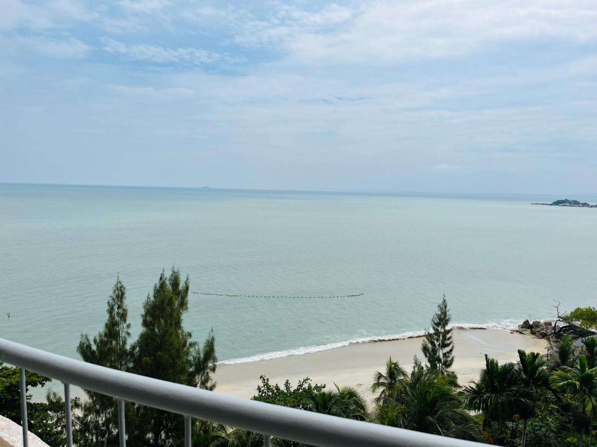 Paradise By The Sea In Penang By Veron At Rainbow Paradise Tanjung Bungah  Exterior foto