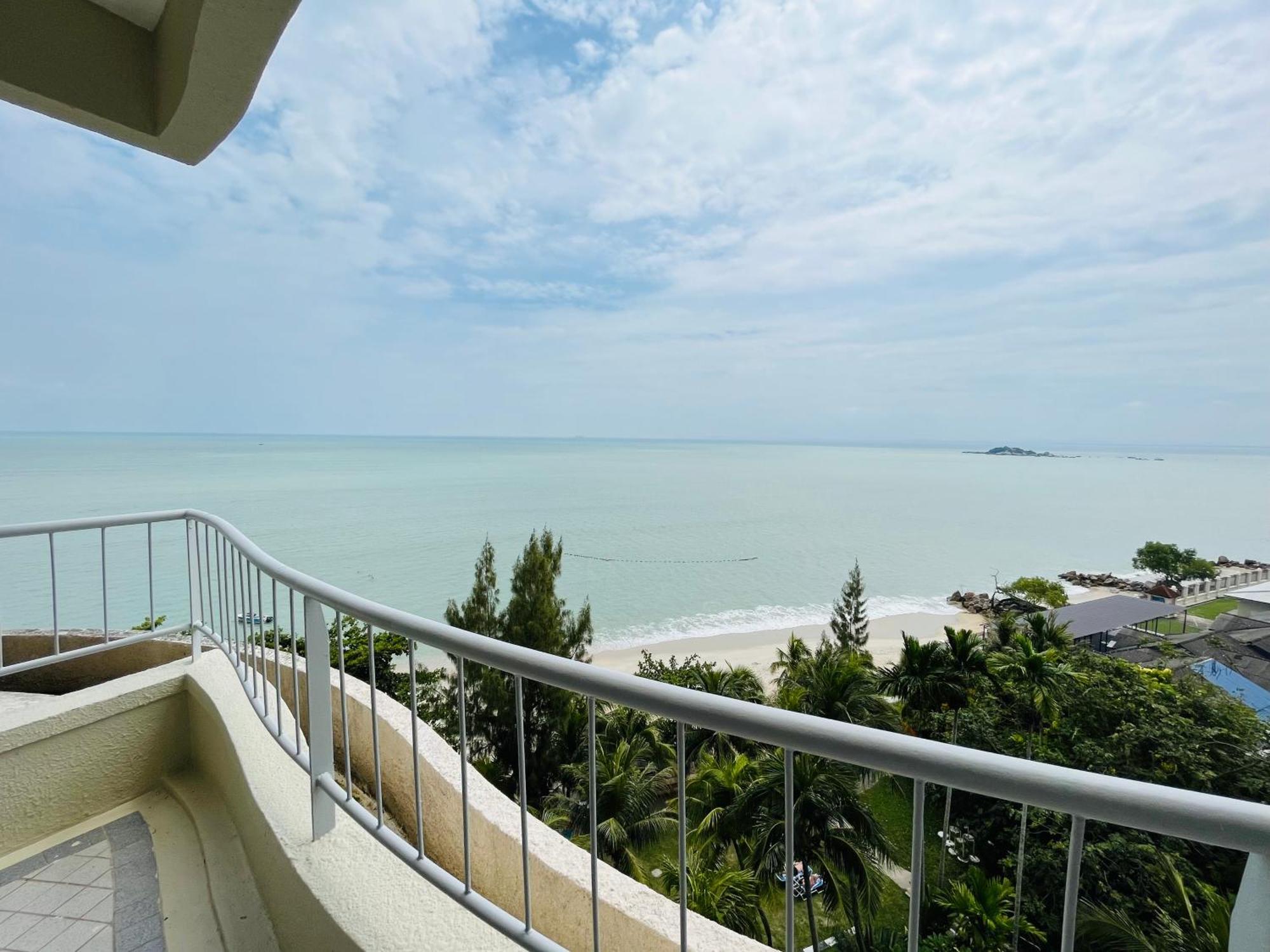 Paradise By The Sea In Penang By Veron At Rainbow Paradise Tanjung Bungah  Exterior foto